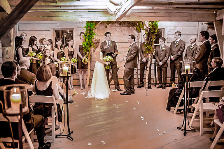 wedding at the round barn